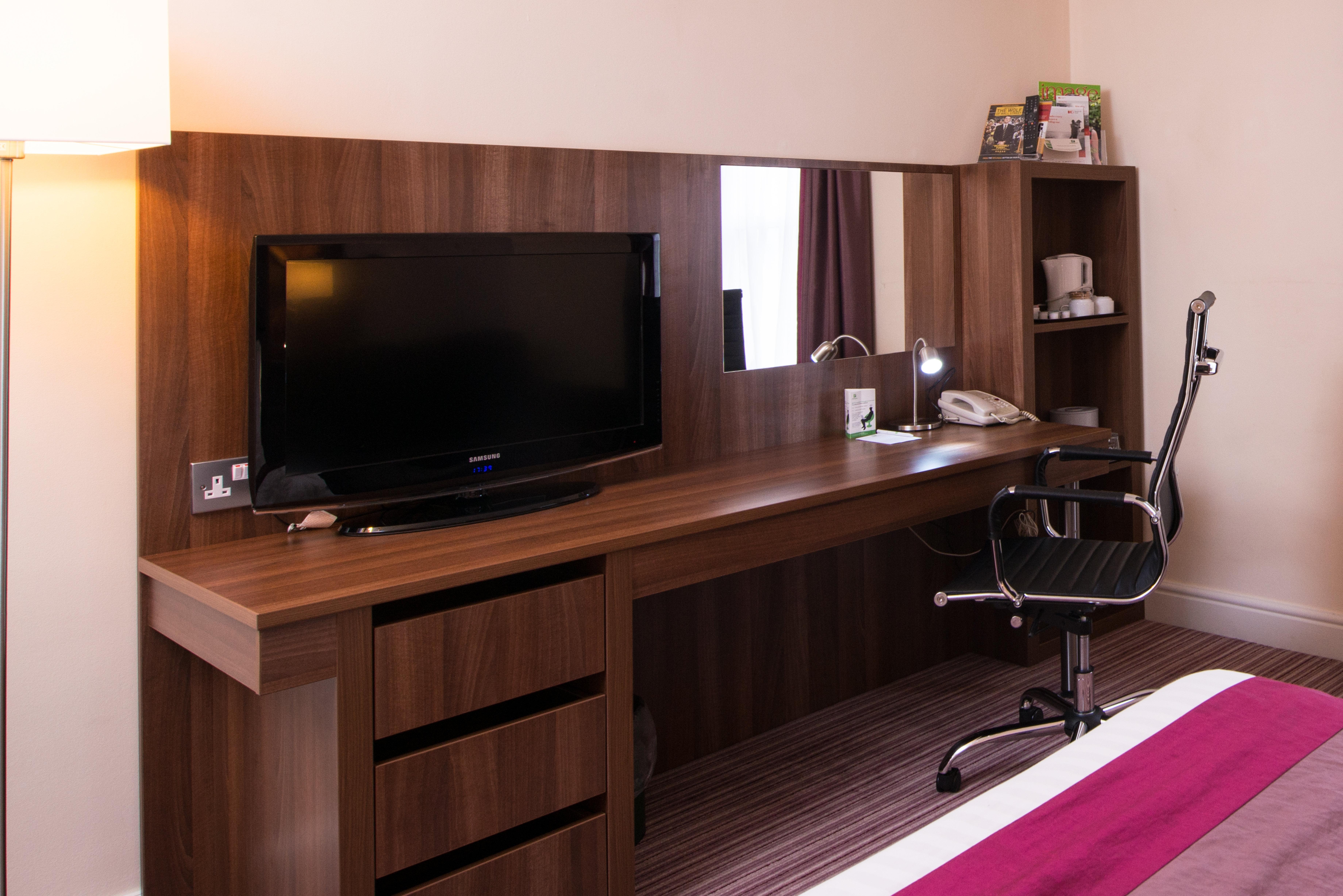 Holiday Inn Milton Keynes East M1 Junc 14 By Ihg Esterno foto