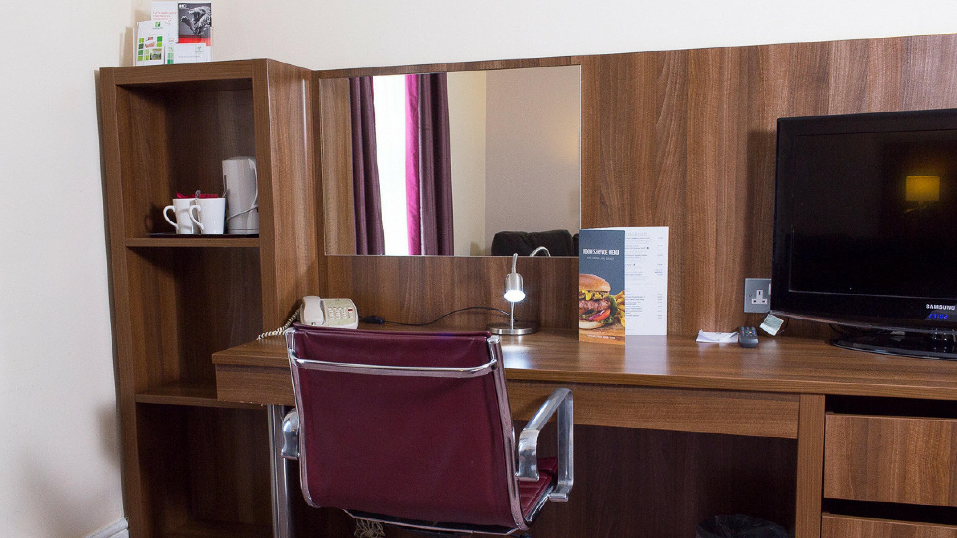 Holiday Inn Milton Keynes East M1 Junc 14 By Ihg Esterno foto