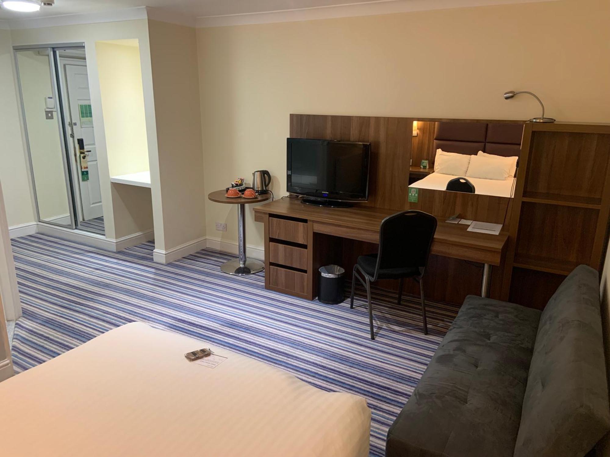 Holiday Inn Milton Keynes East M1 Junc 14 By Ihg Esterno foto