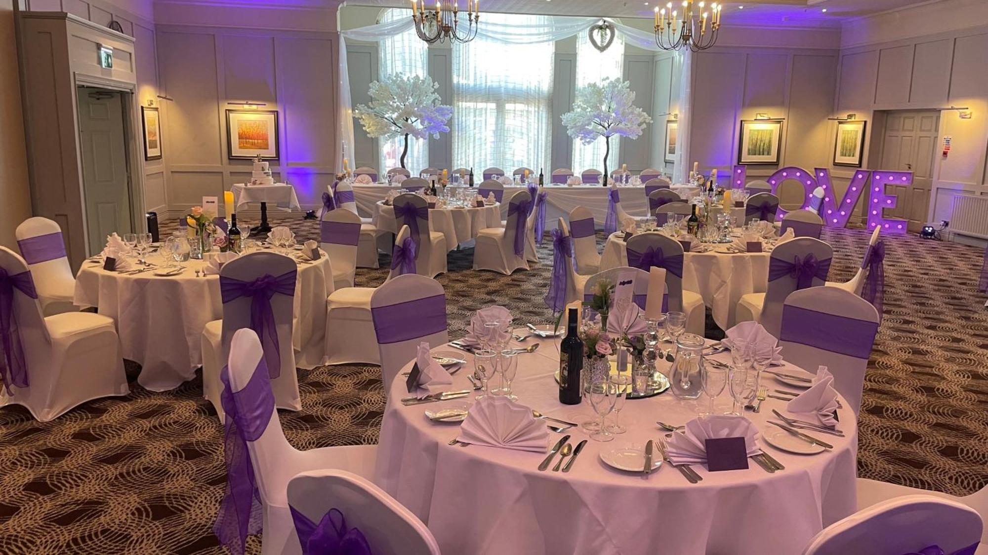 Holiday Inn Milton Keynes East M1 Junc 14 By Ihg Esterno foto