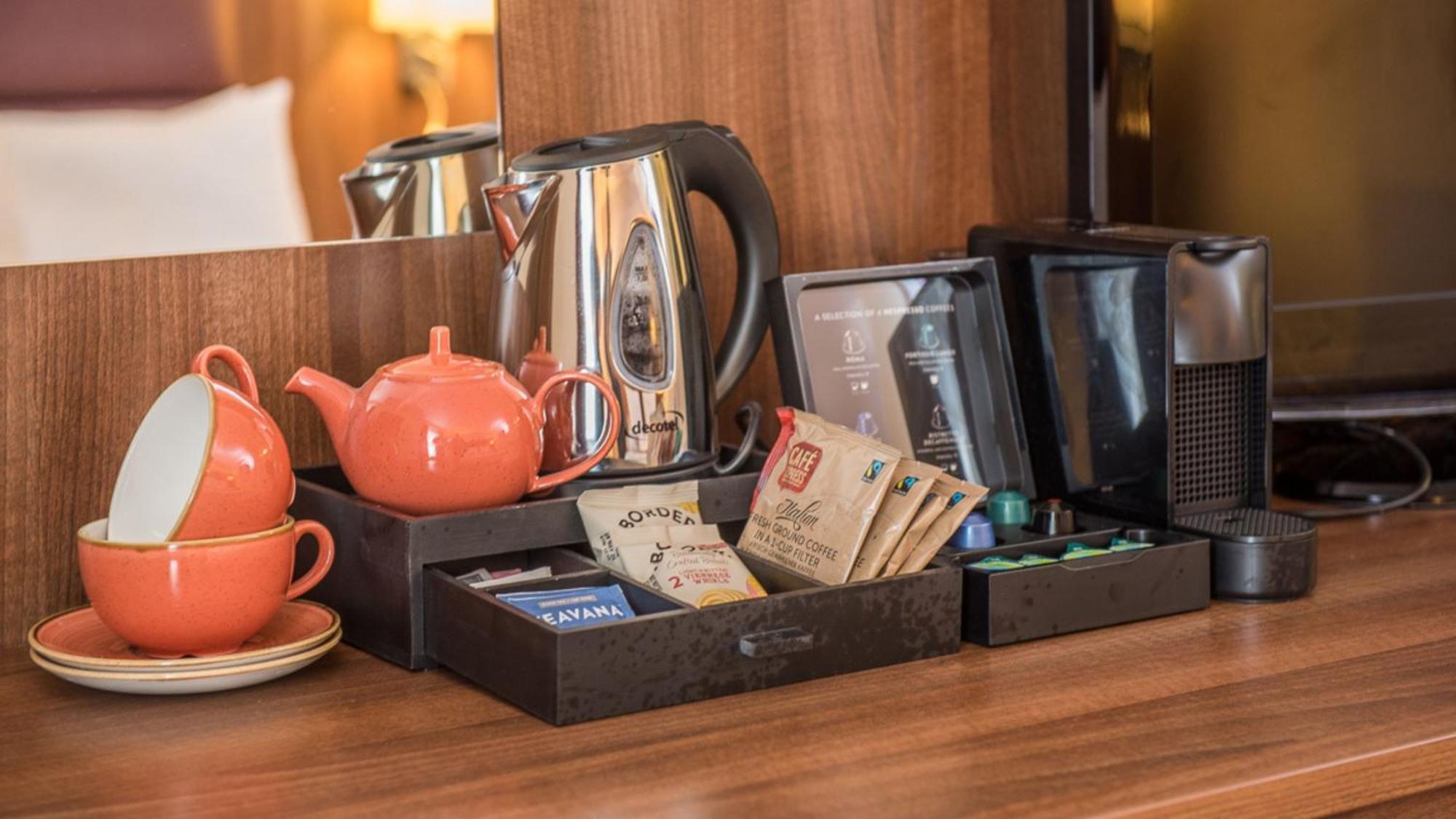 Holiday Inn Milton Keynes East M1 Junc 14 By Ihg Esterno foto